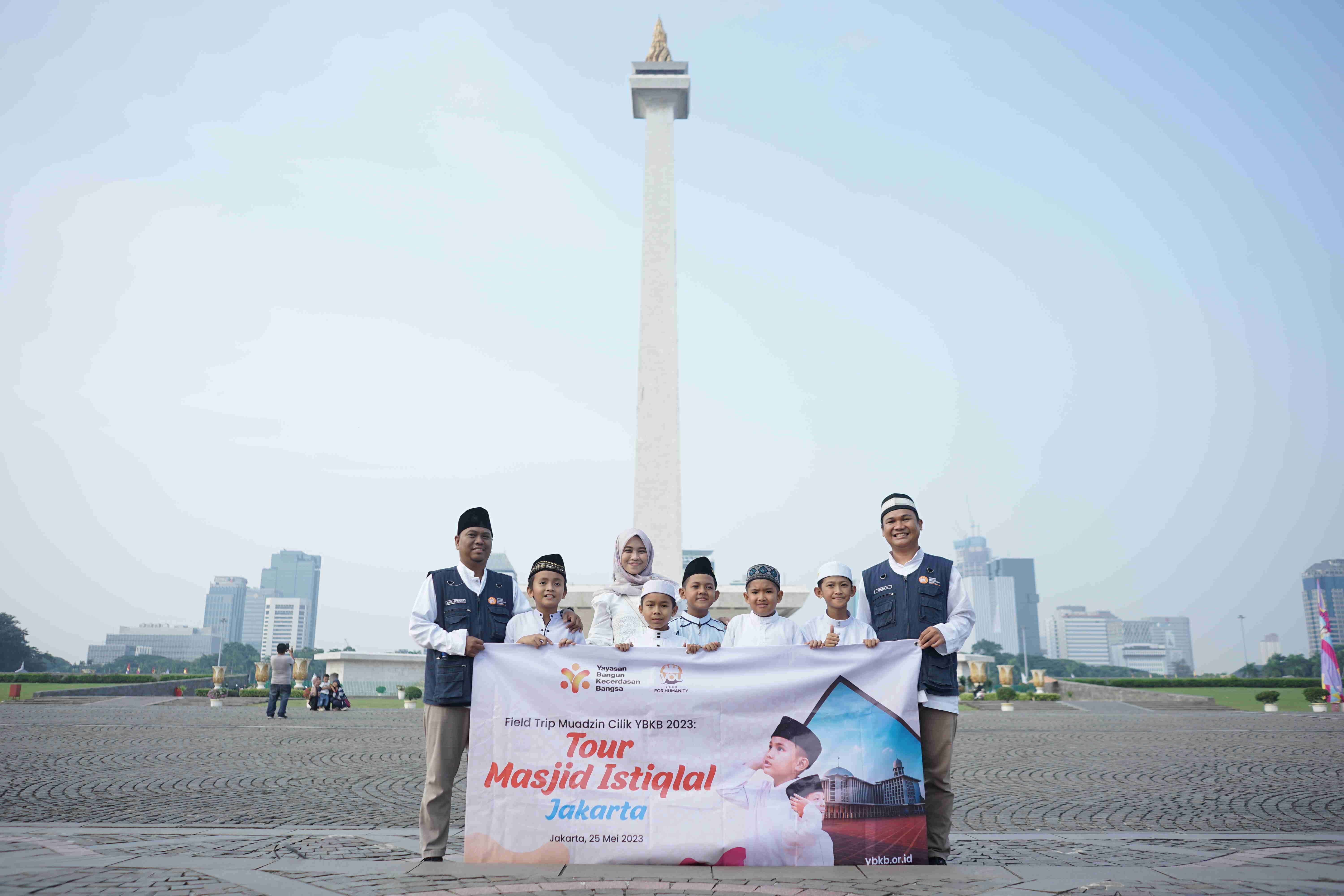 Para finalis Lomba Muadzin Cilik di Monas